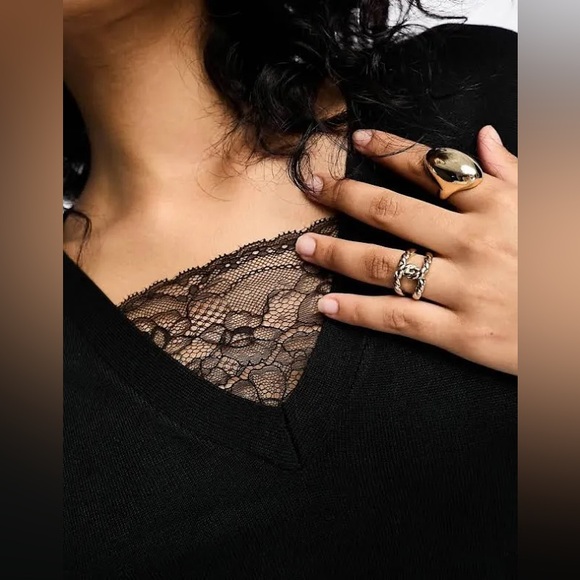 Vila knit sweater mini dress with lace detail v neck in black - Picture 5 of 6